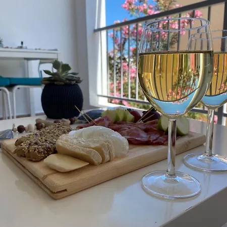 Ev Zin:cozy, Newly Rennovated, Studio, Swimming Pool B102 Paphos